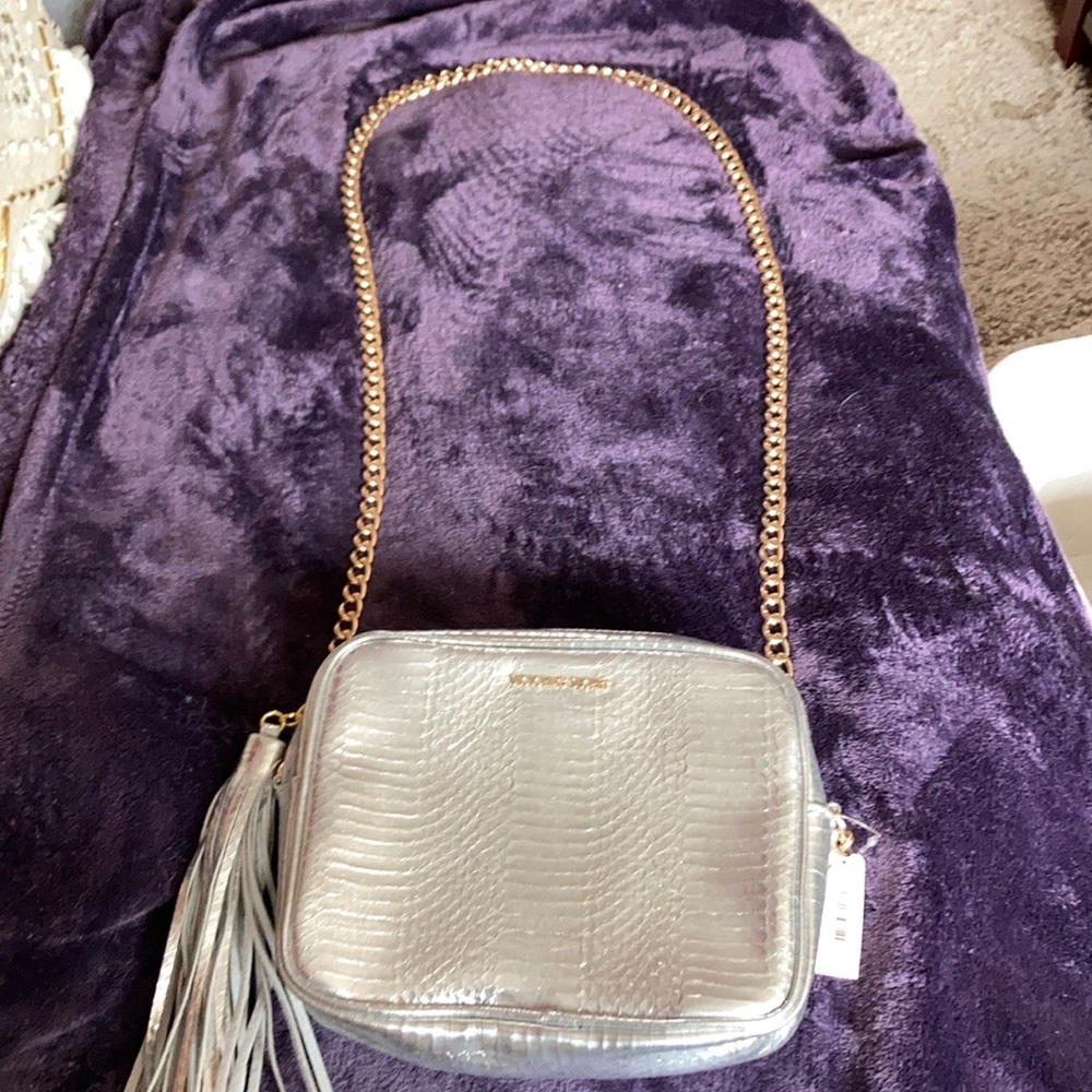 Silver alligator 🐊 Victoria’s Secret purse new!!